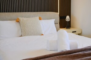 Ferros/tábuas de passar roupa, Wi-Fi, roupa de cama
