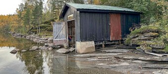 Cozy home in øverbygd with house a mountain view
