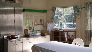 Fridge, microwave, stovetop, cookware/dishes/utensils