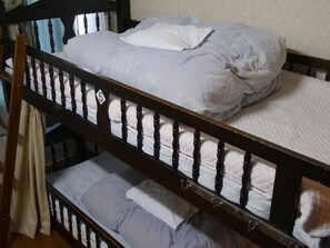 Twin Room | Free WiFi, bed sheets