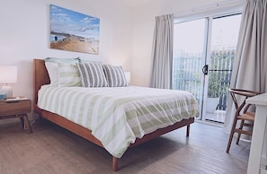 Iron/ironing board, WiFi, bed sheets - Jasmine Beachside | 60 Secs to Beach, Heated Pool, Whale Season & Fraser Island (Scarness)