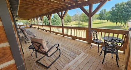 Cozy 1-bedroom lodge in tranquil LaFayette with AC