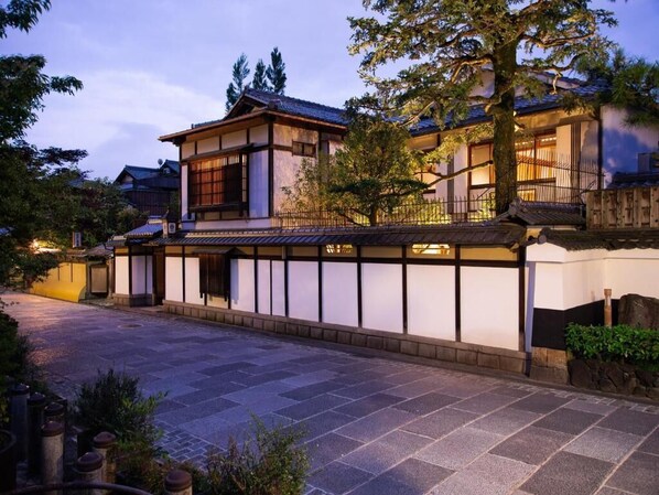 Exterior - The Villa Nene-no-Michi Kazeno Heritage (formerly HOTEL VMG RESORT KYOTO Nene) (Kyoto)