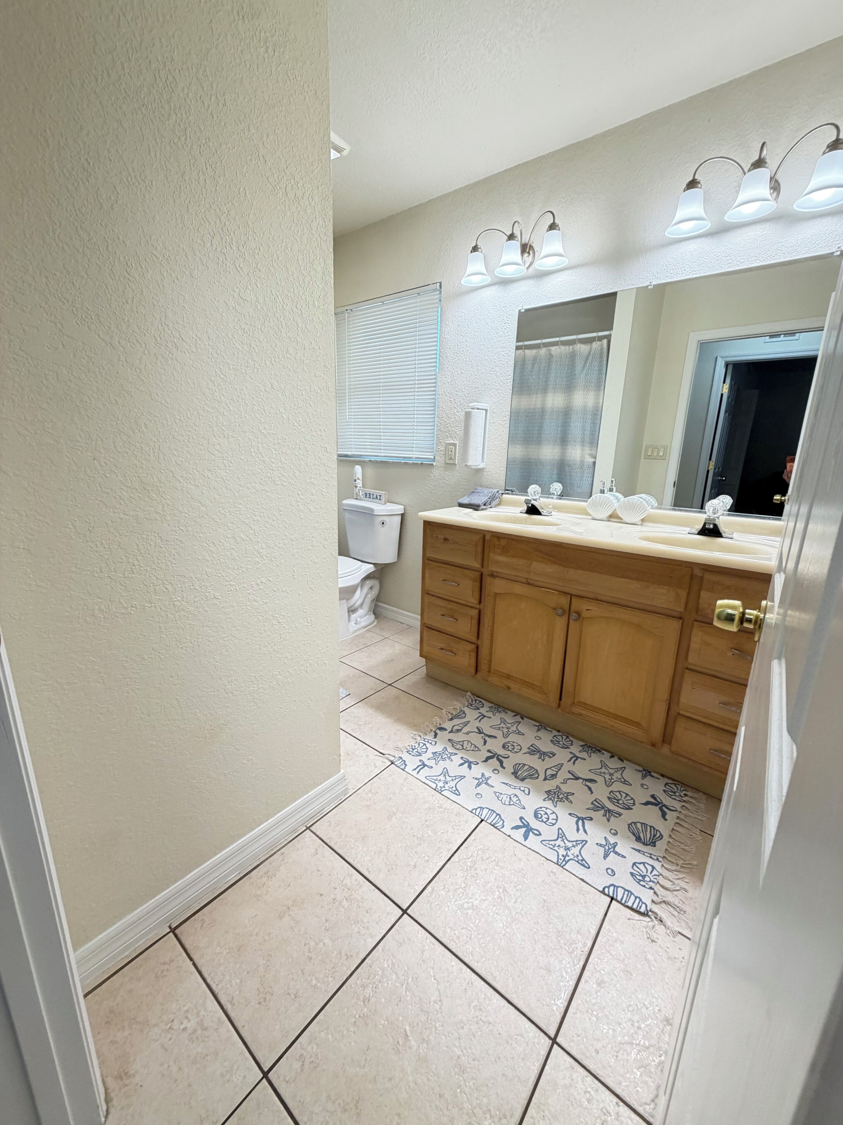 Towels, soap, toilet paper