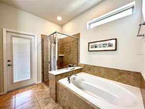 Shower, hair dryer, towels, soap - 8BR Resort Home Near Disney with Pool & Game (Kissimmee)