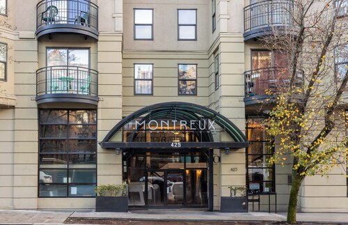 Prime Belltown Location, Japandi Aesthetic