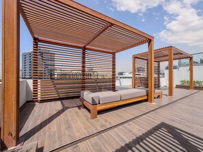 Terrace/patio - Elegant new 1BR in Arjan with Rooftop Pool (Dubai)