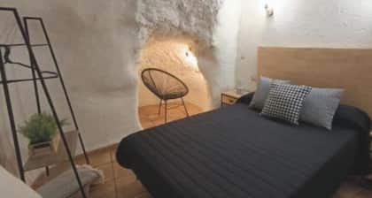 Candelaria Cave House - Alcalá del Júcar