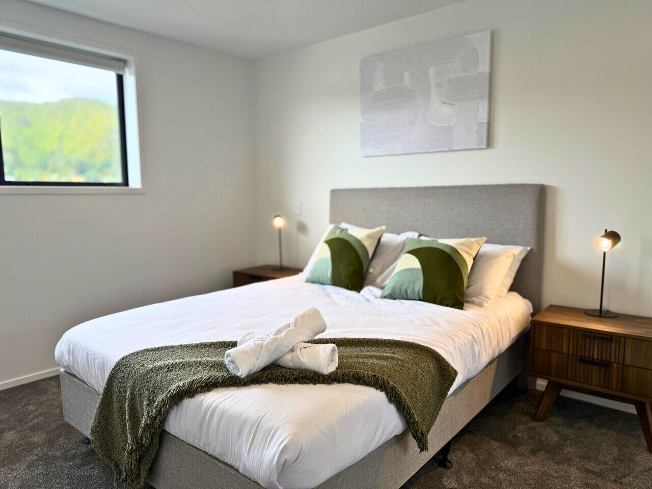 Iron/ironing board, WiFi, bed sheets