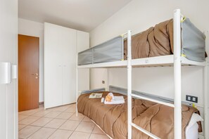Room - Juliette House: Shared Pool & Relax (Salò)