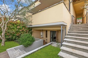 Standard Townhome, Multiple Bedrooms, 2 Bathrooms (Juliette House: Shared Pool & Relax) | Exterior