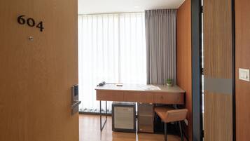 Superior Balcony | In-room safe, desk, blackout drapes, soundproofing