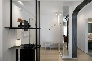 Hallway - The Tara - Coastal 2-BR Apt. in Piraeus (Piraeus)