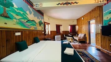 In-room safe, desk, iron/ironing board, free WiFi