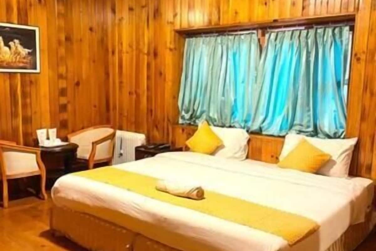 Comfort Double Room, Balcony, Courtyard View