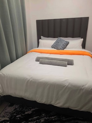 Apartment, 1 Bedroom, Patio - Cozy Apartment Rental in Kempton Park, South Africa (Kempton Park)