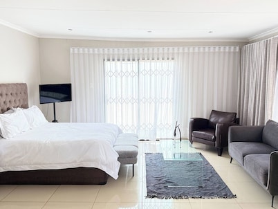 Serene 2-bedroom Retreat in Ledig With Scenic Views