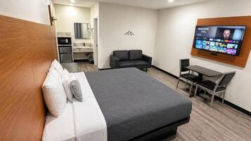 Deluxe-Zimmer, 1 King-Bett | Kostenloses WLAN, Rollstuhlgeeignet