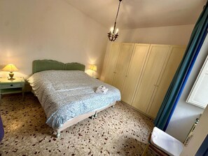 Room - Vrbo Property (Ischia)