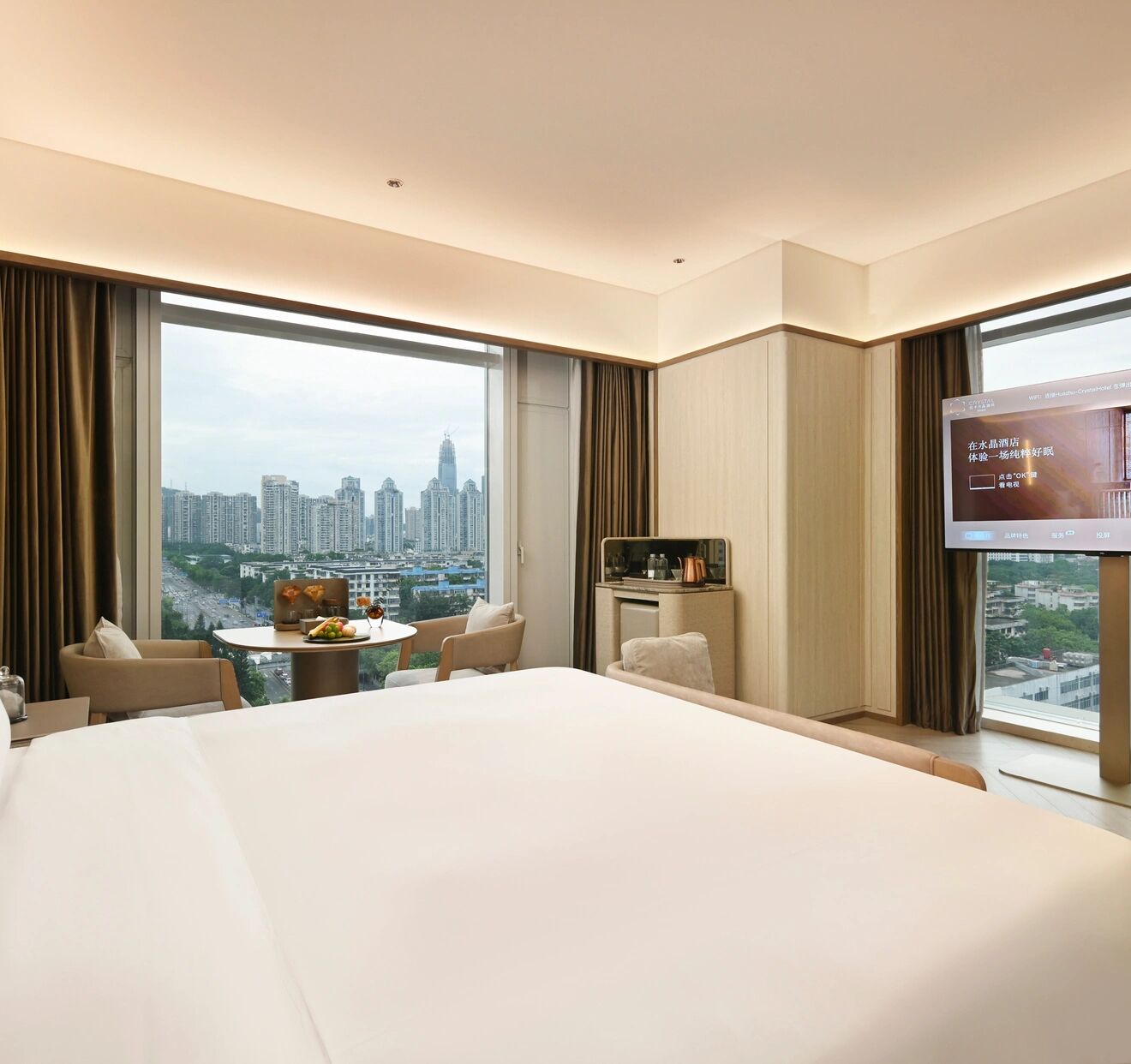 Executive Double Room Single Use (Crystal Executive King Room) | Free minibar, blackout curtains, soundproofing