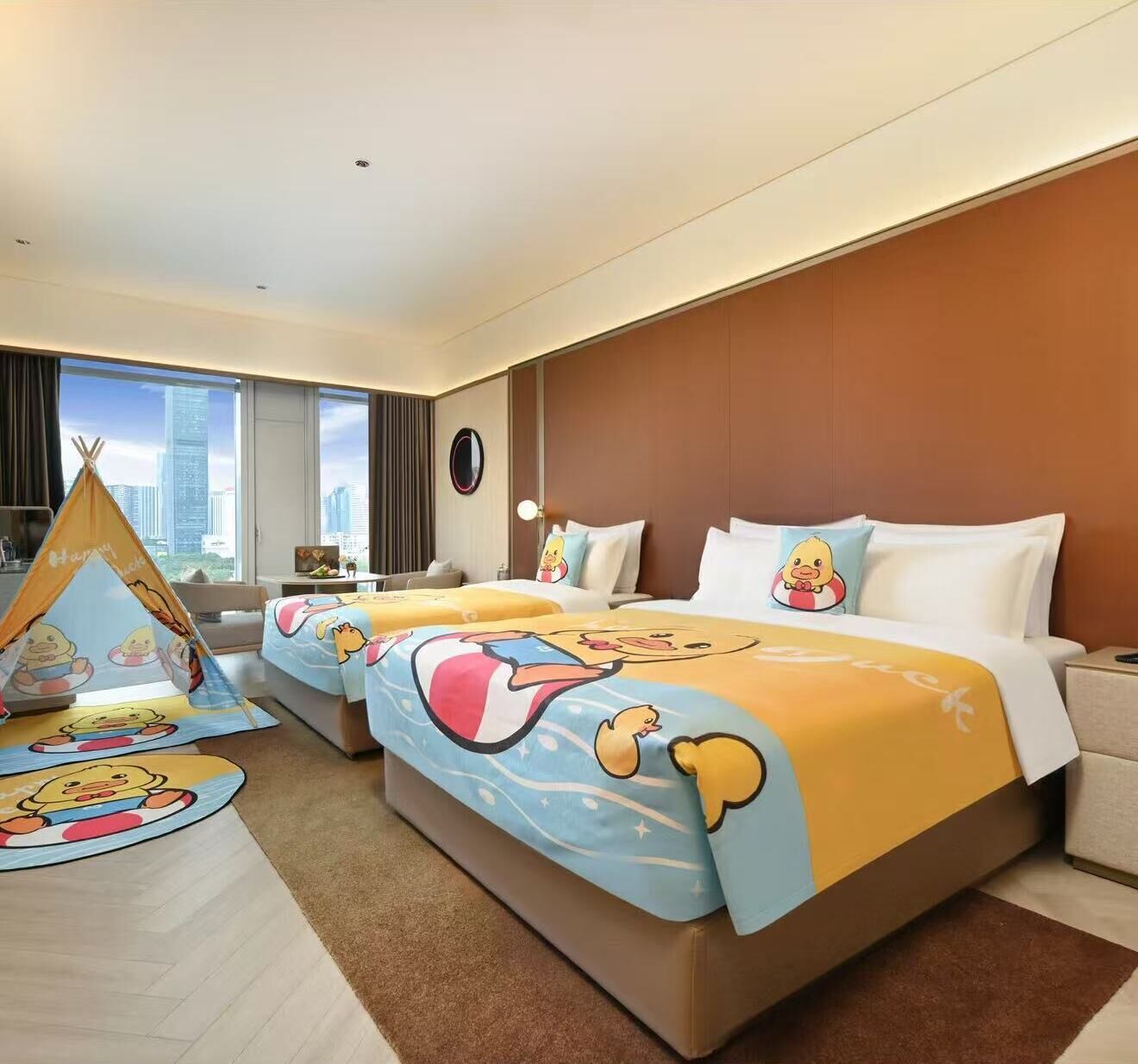 Family Twin Room (Crystal Deluxe Family Room) | Free minibar, blackout curtains, soundproofing