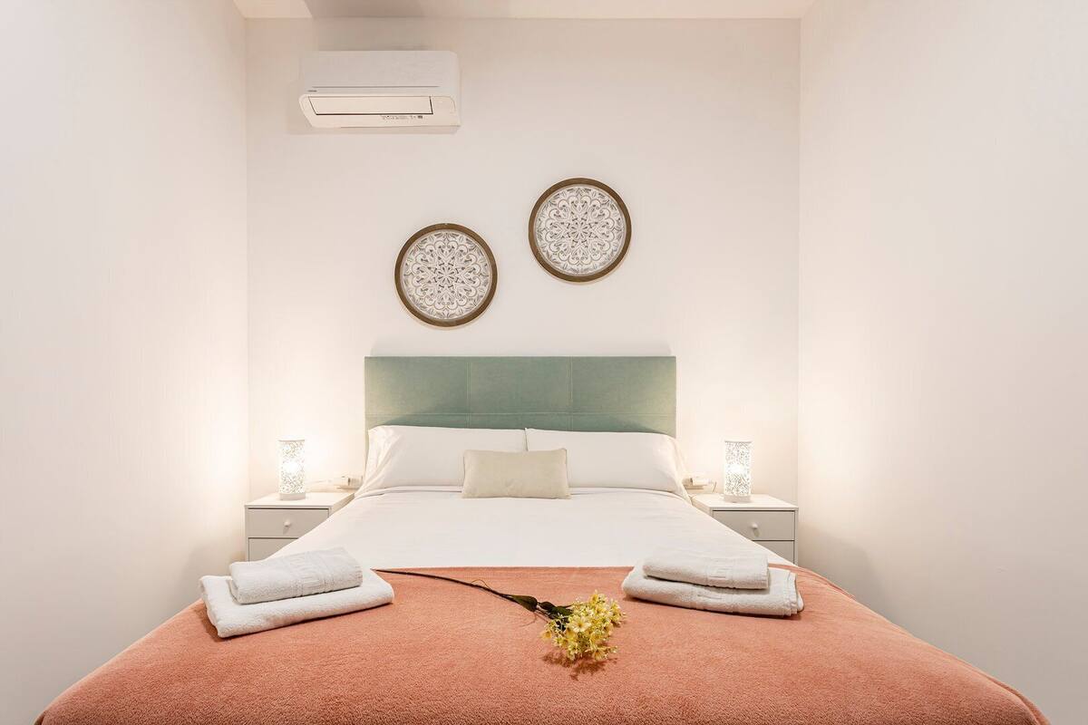 Apartamento (Two-Bedroom Apartment)