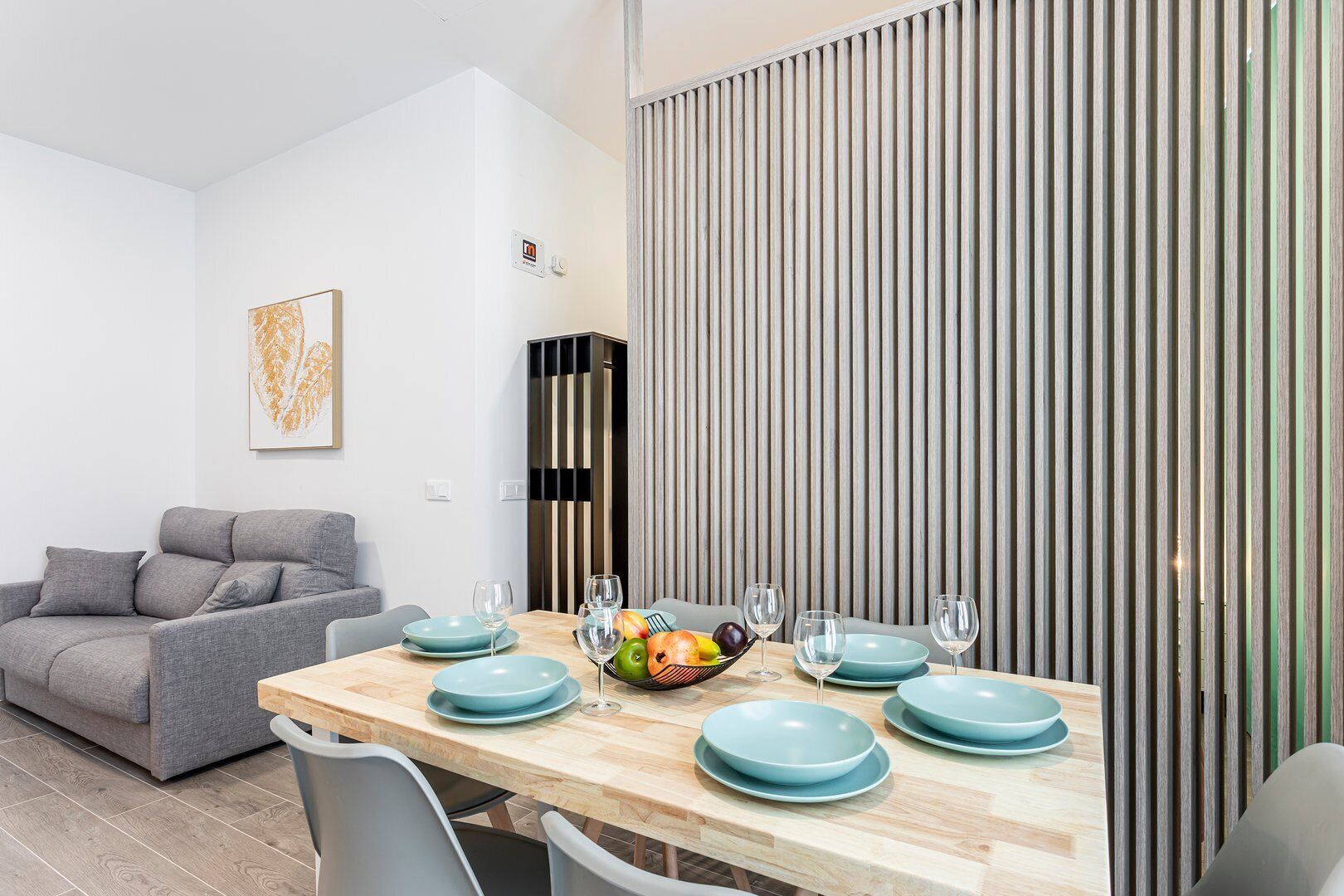アパートメント (Two-Bedroom Apartment) | ノートパソコン用作業スペース、WiFi (無料)、ベッドシーツ