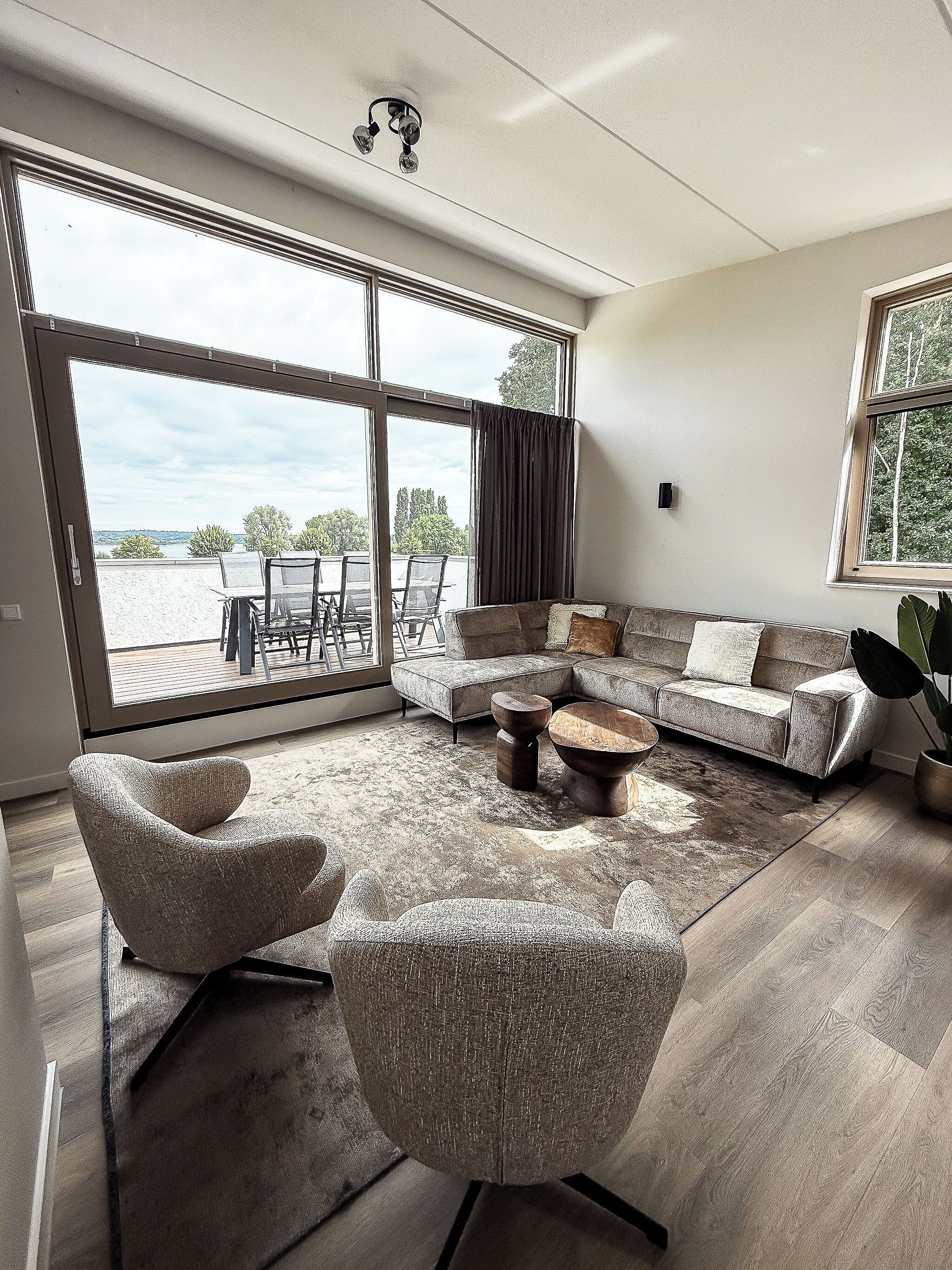 Holiday Home By The Water (46 Persons), Pets Allowed, With A Rooftop Terrace And Views Over The Rhederlaag.<br>enjoy Peace, Nature, And Comfort Within Walking Distance Of The Beach. Close To The Posbank And Ideal For Walkers And Cyclists. - Arnhem