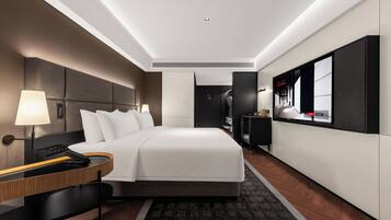 Comfort Double Room | Desk, laptop workspace, soundproofing, iron/ironing board