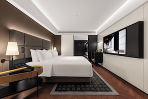 Desk, laptop workspace, soundproofing, iron/ironing board - Intercity Hotel Futian Convention (Shen Zhen Shi)