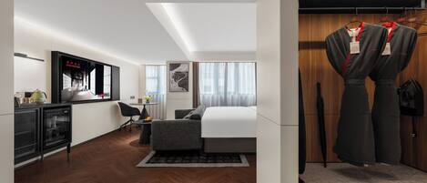 Deluxe tweepersoonskamer, uitzicht op de stad | Luxe beddengoed, donsdekens, bedden met traagschuimmatrassen