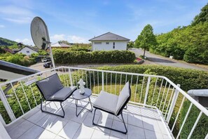 Property grounds - Campusquartier Homburg - Appartement confortable avec balcon et parking (Homburg)