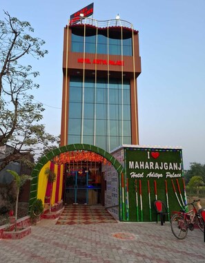 Exterior - Hotel Aditya Palace (Maharajganj)