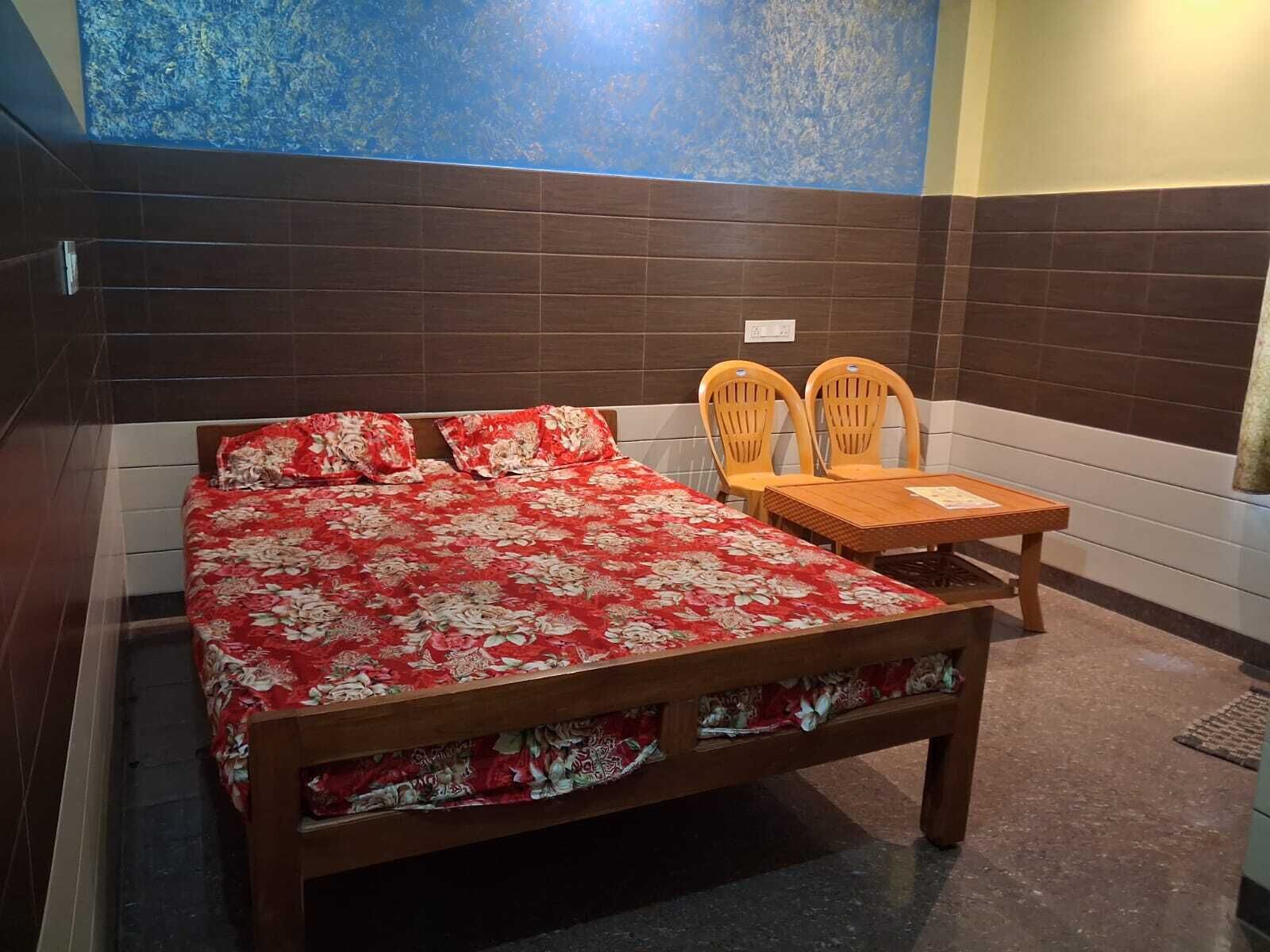 Standard Room | Rollaway beds, free WiFi, bed sheets