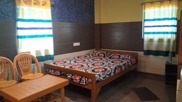 Rollaway beds, free WiFi, bed sheets