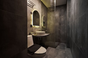 Superior Double Room, Non Smoking | Bathroom - Dhipa Kinanthi Prawirotaman by Raminten (Yogyakarta)