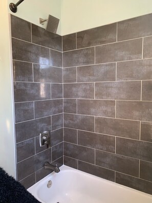 Bathroom - Industrial Loft 2BR w/ Exposed Brick + 2 Private Decks with Backyard (Chicago)