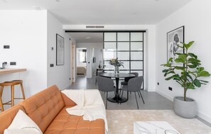 Interior - El Mirador – Contemporary 2-Bedroom Apartment with Views to Africa (Estepona)