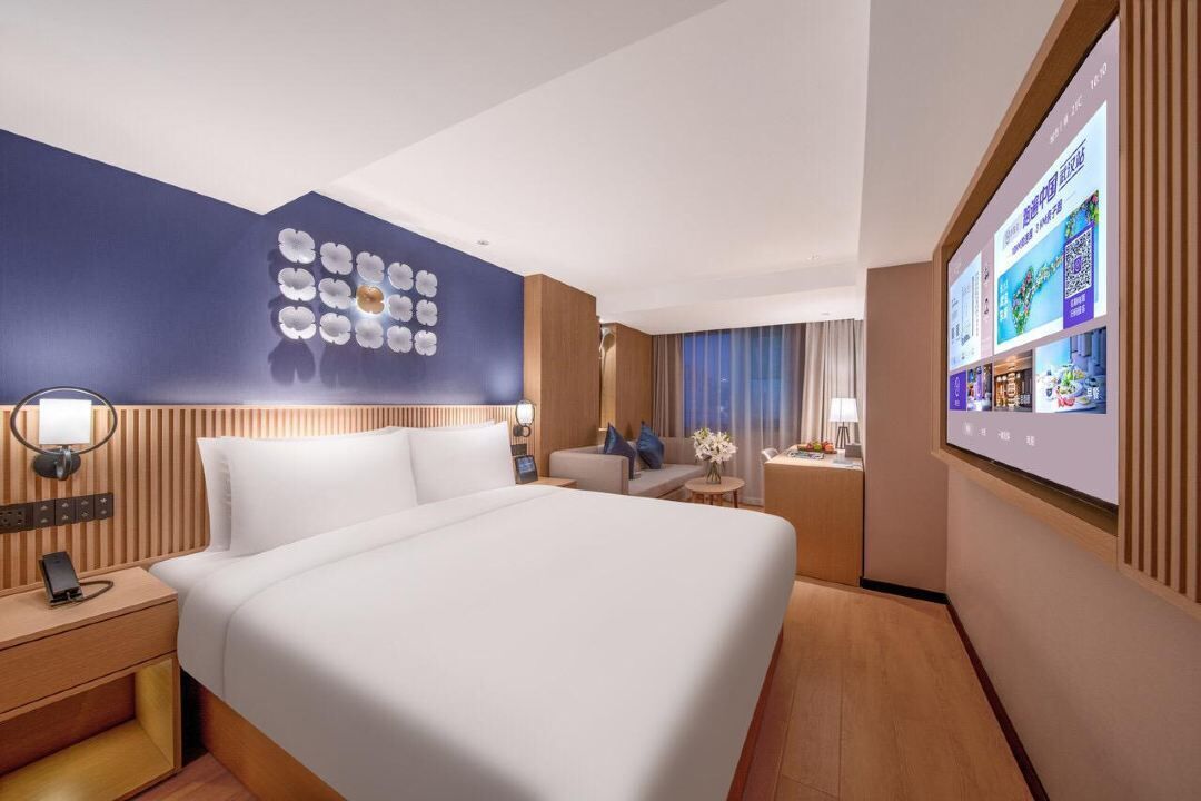 Executive tweepersoonskamer, 1 kingsize bed, uitzicht op meer | Een bureau, een laptopwerkplek, verduisterende gordijnen