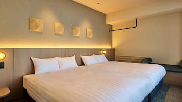 Decoración personalizada, muebles diferentes y cortinas blackout