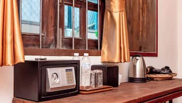 Superior Double Room | Free WiFi, bed sheets