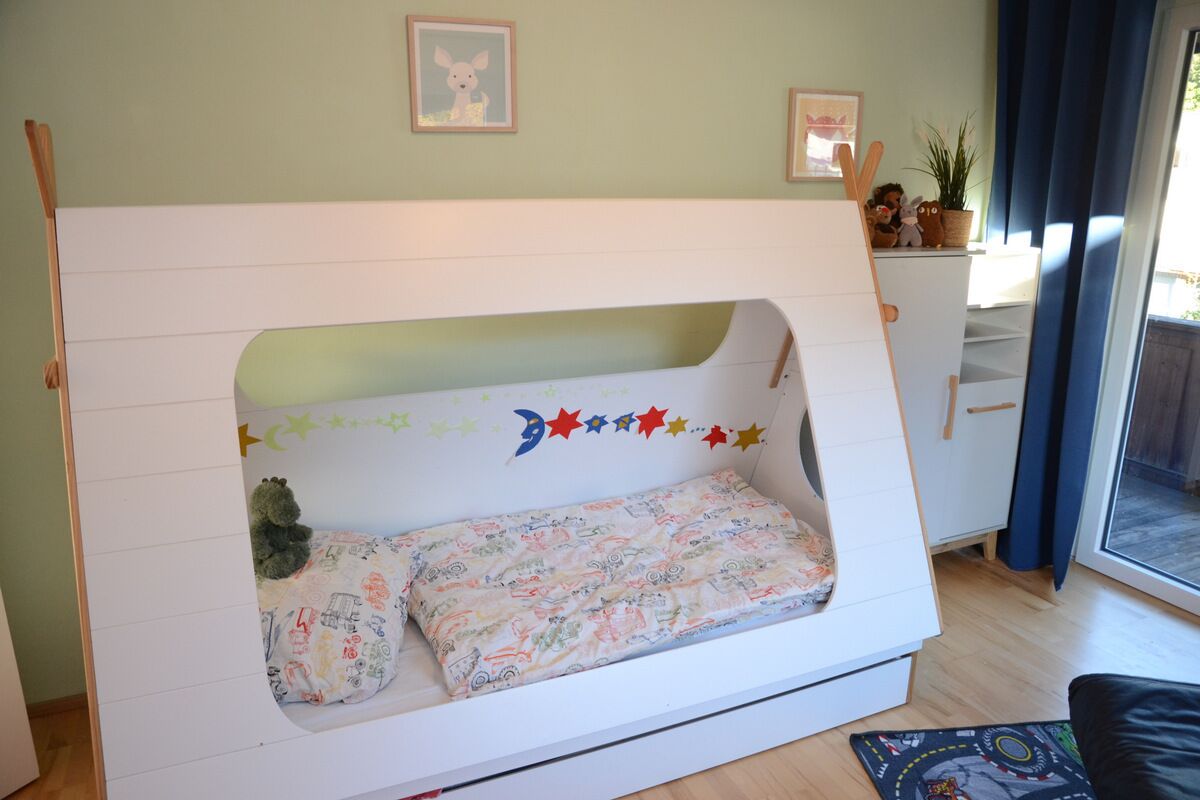 Ferienwohnung 125qm mit Terrasse für max. 5 Personen-Kinderzimmer