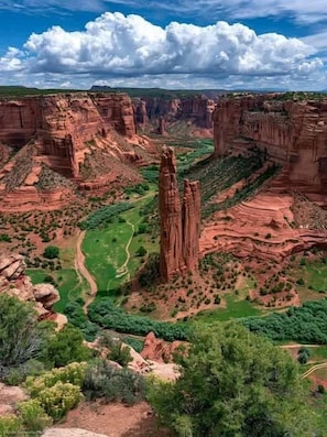 A canyon landscape with prominent rock formations and a winding road. - Relaxing 5BR Tempe Home family pool moder home (Tempe)