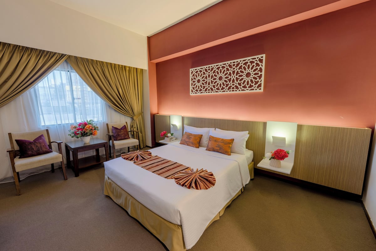 Deluxe Double Room, City View | Iron/ironing board, free WiFi