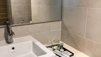 Free toiletries, towels, soap, shampoo