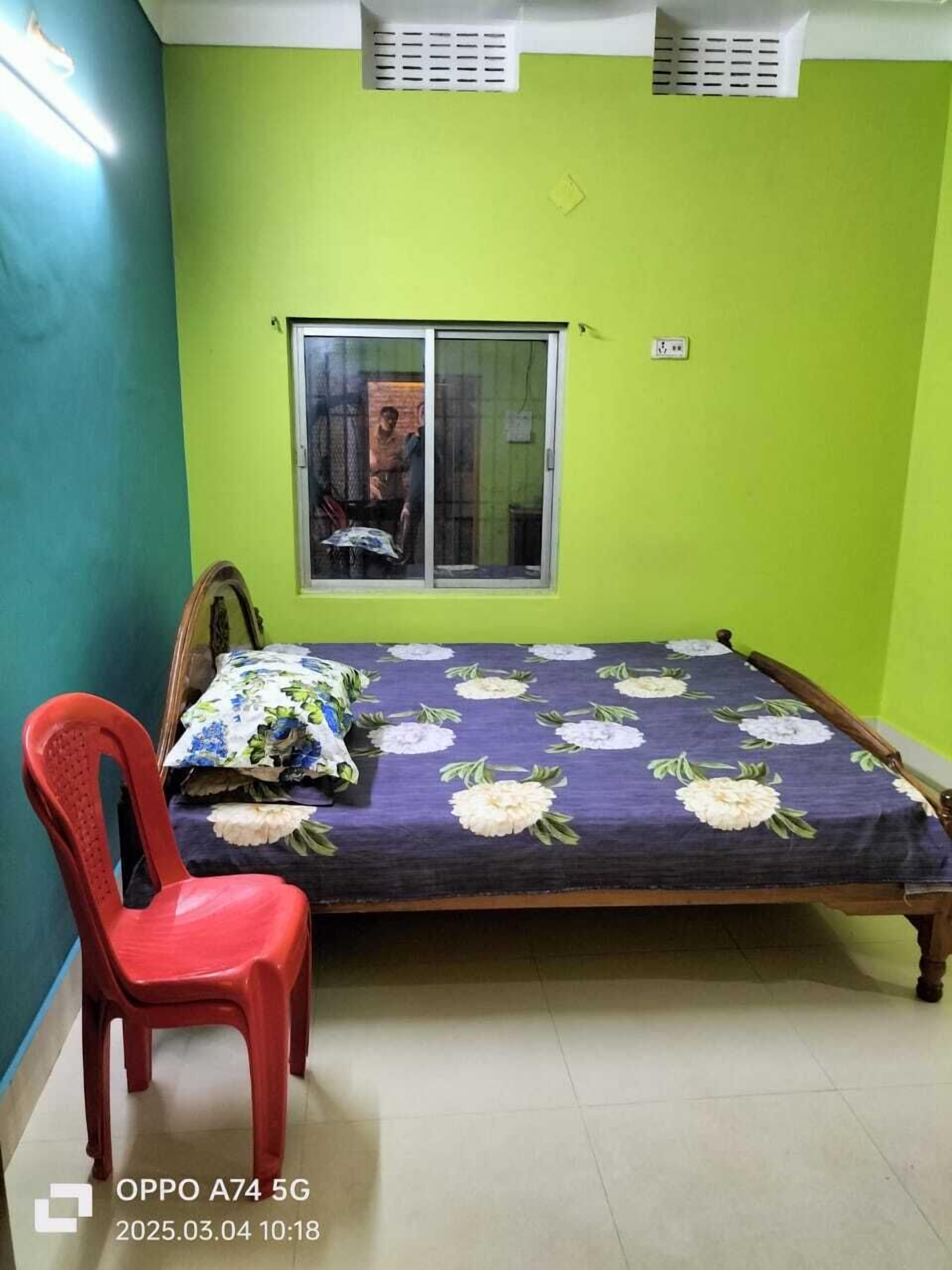 Basic Room, City View