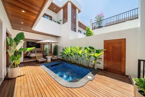 Villa Premium, 5 habitaciones, vista a la alberca | Terraza o patio