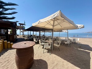 Beach nearby - Holiday Home 'Casita' with Shared Pool, Wi-Fi and Air Conditioning (Las Lagunas de Mijas)