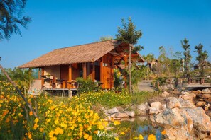 Deluxe Bungalow | Yksilöllisesti sisustettu, vuodevaatteet