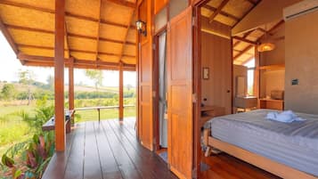 Habitación Deluxe, vistas al jardín | Decoración individual y ropa de cama